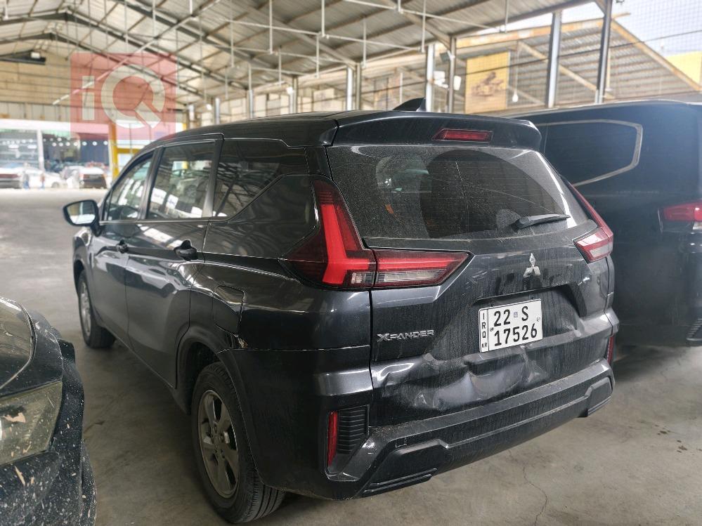 ميتسوبيشي اكسباندر